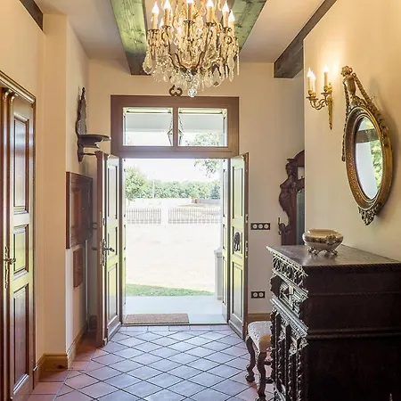 Dwor Gogolewo Nad Warta Bed & Breakfast Ksiaz Wielkopolski